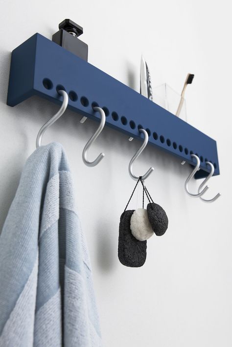 Garderobe Diy, Diy Storage Rack, Diy Muebles Ideas, Diy Rangement, Stylish Storage Solutions, Wall Racks, Wall Storage, Stylish Storage, Coat Hooks