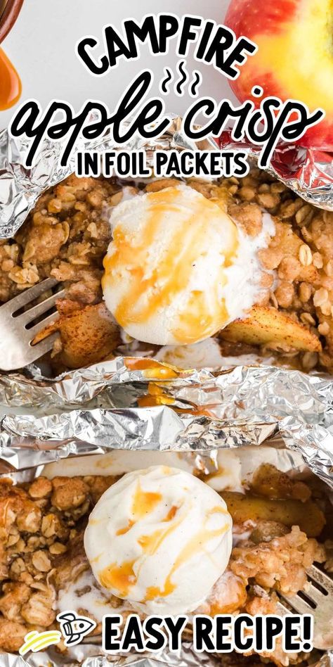 Grilled Apple Crisp, Apple Crisp On The Smoker, Stuff To Cook On The Grill, Hobo Dinner Foil Packets Camping, Baking On The Grill, Fall Grilling Recipes, Hobo Foil Packs, Foil Packets For The Grill, Campfire Apple Crisp