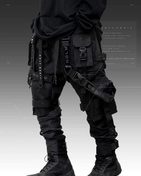 Futuristic Clothing Men, Pre Fall Outfits, Cyberpunk Outfit, Techwear Streetwear, Cyberpunk Clothes, Black Streetwear, Dark Outfits, Black Model, Cargo Trousers