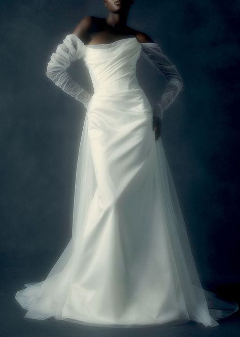 𝐫. on Twitter: "Vivienne Westwood, SS22 Bridal https://t.co/9klDBlVmNF" / Twitter Vivienne Westwood Wedding Dress Vintage, Vivienne Westwood Bridal, Vivienne Westwood Wedding Dress, Vivienne Westwood Wedding, Gown Aesthetic, Vivienne Westwood Dress, Pretty Wedding Dresses, Ceremony Dresses, Images Esthétiques