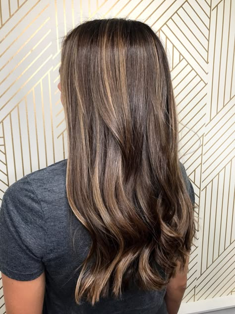 Subtle brunette partial foiliage / foilayage Partial Foils Brunette, Partial Foil Highlights Brunette, Partial Highlights For Brunettes, Subtle Brunette, Partial Foil, Partial Balayage, Hair Color Images, Caramel Hair, Colored Curly Hair