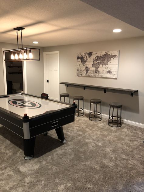 Basement Pool Table, Pool Table Bar, Garage Game Rooms, Bloxburg Basement, Basement Games, Pool Table Room, Dream Basement, Home Bar Rooms, Basement Remodel Diy