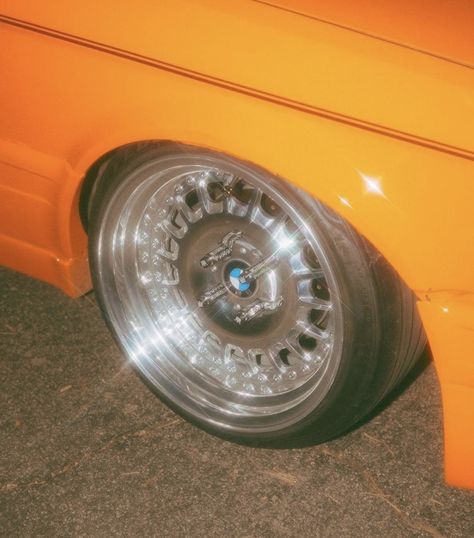 Aesthetic 90s, Orange Retro Aesthetic, Fast Car Aesthetic, Retro Car Aesthetic, 70s Cars Aesthetic, Retro Cars Aesthetic Wallpaper, 80s Car Aesthetic, Retro Car Photography, Orange Jdm Aesthetic