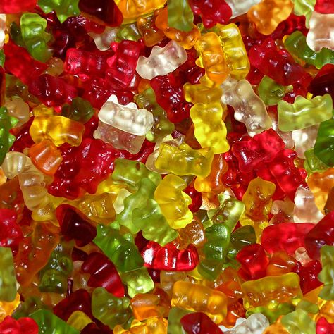 Teddy Bear Party, Types Of Candy, Easy Eat, Teddy Bear Picnic, Bear Party, Favorite Candy, Gummy Bear, Bear Wallpaper, Candy Shop