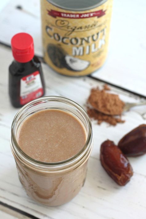 Whole 30 Coffee, Vegan Coffee Creamer, Diy Coffee Creamer, Paleo Coffee, Vegan Creamer, Paleo Food List, Vegan Snickers, Homemade Coffee Creamer, Coffee Creamer Recipe