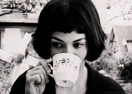 People Drinking Coffee, Uppercase Magazine, Audrey Tautou, 얼굴 드로잉, Image Film, Amelie, Coffee Break, Drinking Tea, Coffee Drinks