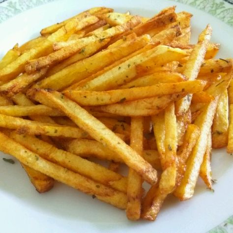 French Fried Potatoes Best French Fries, Fried Potatoes Recipe, French Fried Potatoes, French Fries Recipe, Crispy French Fries, Potato Recipes Side Dishes, Potato Sides, Fries Recipe, Potato Side Dishes