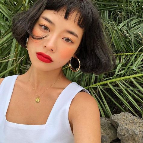 How to Pull off the Micro Bangs Trend with New Vibes On 2024 Short Bob With Micro Bangs, French Bob Asian, Bob Hair Style, Micro Bangs, New Vibes, French Bob, Cherry Hair, Bob Hairstyles For Thick, Wavy Bob Hairstyles