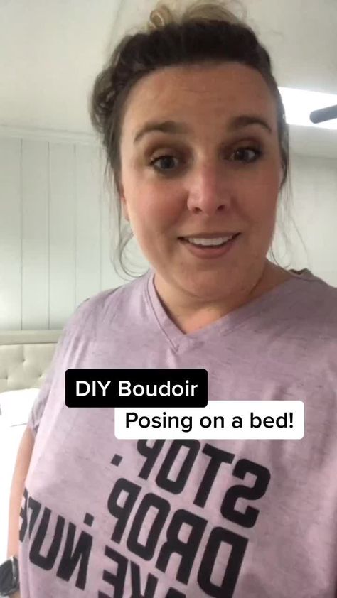 Spicy Bed Poses, Flirty Selfie Poses, Plus Size Bourdier Photoshoot Diy, Diy Bourdier Photoshoot, Diy Budior Selfies, Bodoir Sesion Ideas Diy, Diy Boudiour Photoshoot Plus Size Ideas, Budoir Diy Poses Selfie, Boudiour Poloroid Ideas Diy