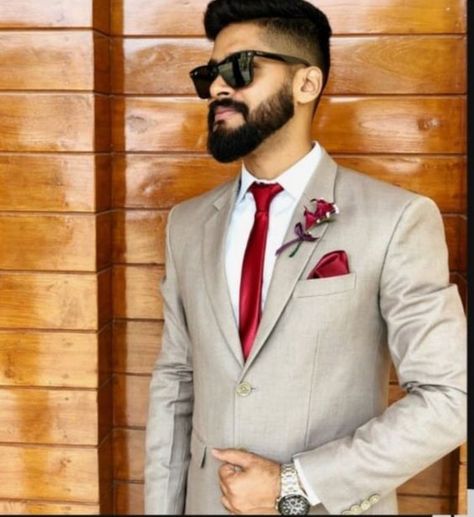 Red Wedding Outfits For Men, Red Tie Suit Men, Beige Suit With Red Tie, Quince Chambelanes Outfits Red And White, Tan Suit Red Tie, Beige Suit Red Tie, Suits With Red Tie, Grey And Red Suit, Red Wedding Suits Men