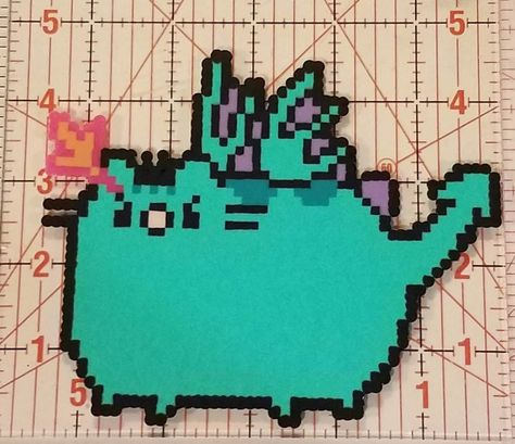 Pusheen made out of perler beads. Pusheen Perler Beads, Perler Projects, Perler Creations, Perler Ideas, Melting Beads, Perler Patterns, Perler Bead Patterns, Perler Bead, Pusheen