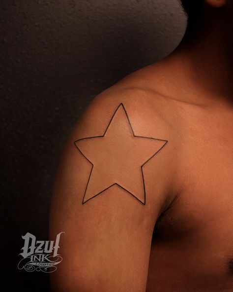 Star Tattoos For Men On Arm, Black Star Soul Eater Tattoo, Black Star Tattoo Soul Eater, Blackstar Tattoo, Anime Tattoo Artist, Black Star Tattoo, Star Tattoos For Men, Black People Tattoos, Black Men Tattoos