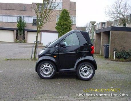 Smart Car Shortie - Really!/ The regular Smart Car isn't small enough!!??!! Smart Car Body Kits, Car Convertible, Smart Cars, Best Electric Car, Mini Auto, Holden Monaro, Customized Cars, Microcar, Tiny Cars