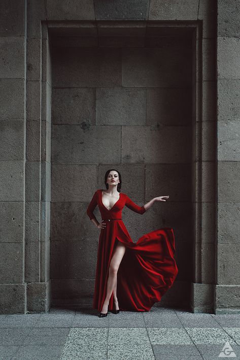 City Fashion Photography, Street Photography Model, High Fashion Photoshoot, Red Frock, Fairytale Photoshoot, Prom Photoshoot, Glam Photoshoot, Prom Photos, Fashion Photography Poses