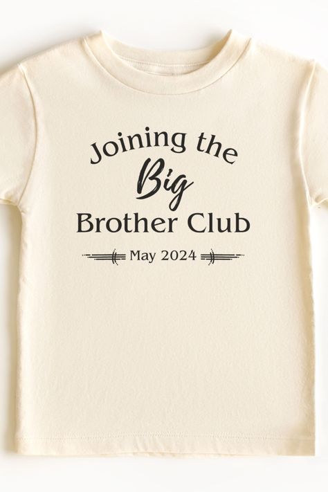 Let your son in on the surprise that he's going to be a big brother soon with this simple personalized shirt! Perfect as gifts for those soon to be big brothers, pregnancy announcements, and more! Soon To Be Big Brother, Second Pregnancy Announcement, Second Pregnancy Announcements, Big Brother Announcement, Promoted To Big Brother, Big Brothers, Big Brother Shirt, Sibling Shirts, Second Pregnancy