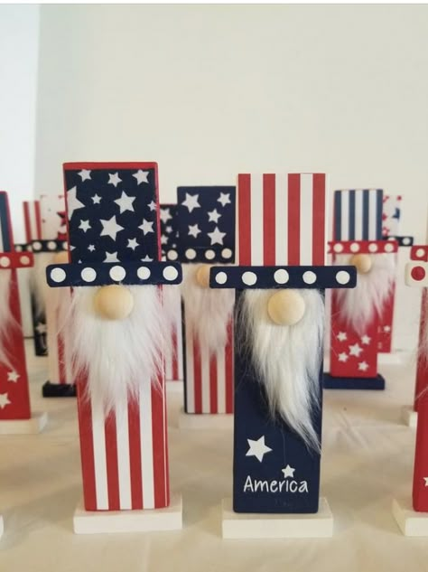 Red White And Blue Wood Crafts, Wood 2x4 Crafts, July 4th Wood Crafts, 4th Of July Wood Decor, Wood Summer Crafts, Summer Craft Decor, Forth Of July Crafts Diy, June Crafts For Adults, 4th Of July Crafts To Sell