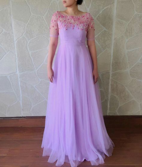 Lovely lavender Lavender Lehenga, Long Skirt Top Designs, Party Wear Long Gowns, Gown Dress Party Wear, Frocks And Gowns, Party Outfit Ideas, Gown Party Wear, Long Gown Design, Frock For Women