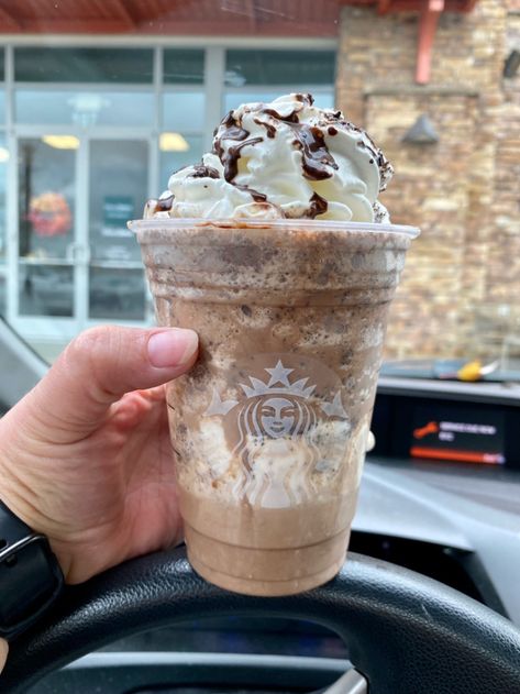 Mocha Cookie Crumble Frappuccino, Cookie Crumble Frappuccino, Peppermint Mocha Cookies, Turkey Spaghetti, Mocha Cookie Crumble, Starbucks Peppermint Mocha, Cracker Toppings, Kit Kat Bars, Mocha Cookies