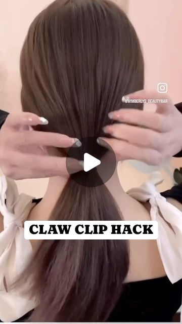 Style Points Salon on Instagram: "Loving this Simple Claw Clip Hack ❤️ Who’s trying it?" Up Styles For Medium Hair, Claw Clip Hacks For Short Hair, Hair Clip Hacks, How To Claw Clip Long Hair, How To Clip Hair Up, Hair Styles With Claw Clip, Claw Hairstyles, Hair Clip Updo, Simple Claw Clip