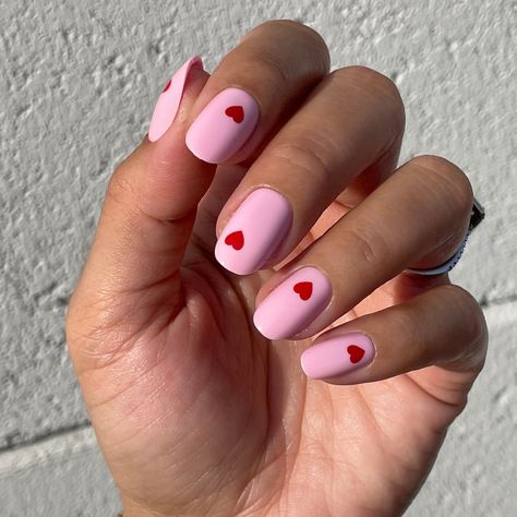 Short Nail Manicure, Spring Break Nails, Heart Nail Art, Short Nail Designs, Heart Nails, Nails At Home, Classy Nails, Nails Inspo, Short Acrylic Nails