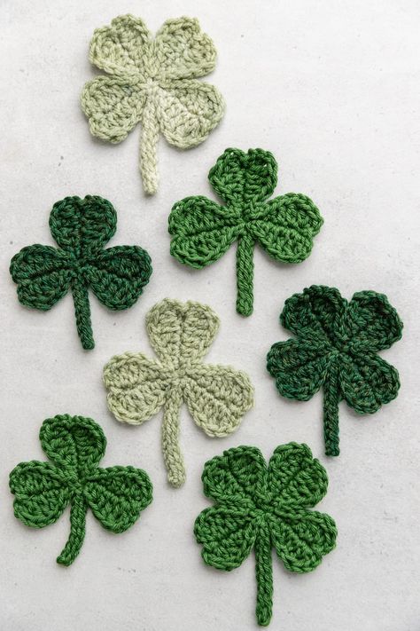 Appliques Au Crochet, Crochet Placemat Patterns, Crochet Leaf Patterns, Crochet Pattern Instructions, Crochet Patterns Free Beginner, Placemats Patterns, Crochet Gratis, Crochet Leaves, Crochet Simple