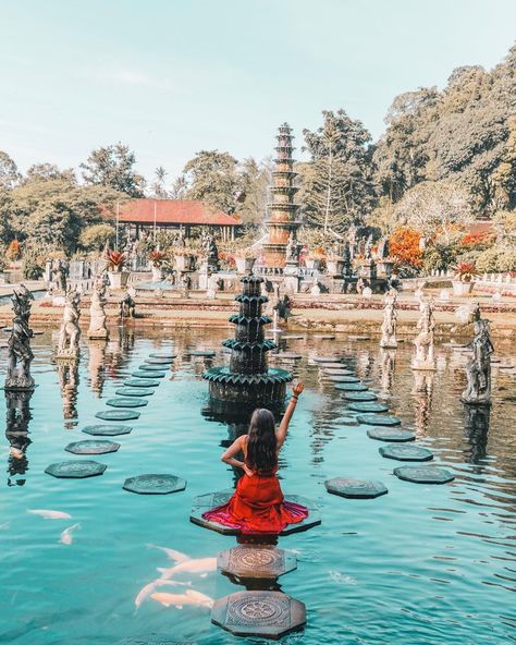 CALLIE WILKINSON |Travel+Style on Instagram: “A wet tile filled with fish food never looked so insta worthy 😋 Tirta Gangga water Temple is on my top 10 must see places in Bali. This was…” Hotels In Bali, Bali Bucket List, Jimbaran Bali, Taman Air, Voyage Bali, Bali Honeymoon, Peisaj Urban, Bali Vacation, Bali Travel Guide