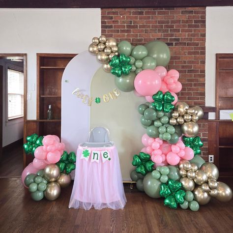 LUCKY ONE .... #birthdayballoonsnj #birthdaygirl #luckyone #balloons #phillyballoons #southjerseypartyrentals #mullicahillnj #njballoonstylist Lucky One Balloon Arch, Lucky One Birthday Party Girl, Lucky One First Birthday Girl, Lucky One Birthday Party, Lucky One First Birthday, Lucky One Birthday, Birthday Party Girl, First Birthday Girl, One Balloon