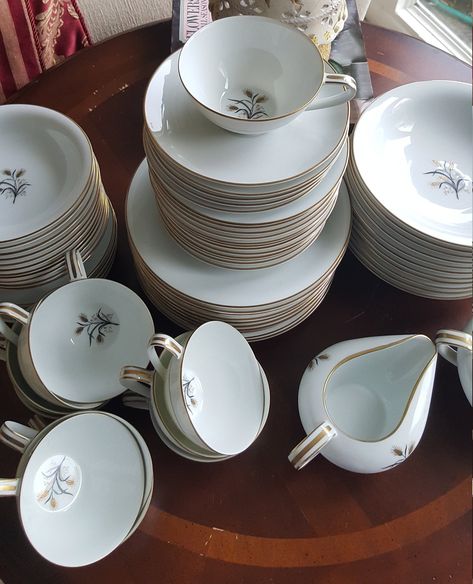 Luxury Thanksgiving, Formal Dinner Setting, Thanksgiving Dinnerware, Fine China Dinnerware, Lunch Set, China Dinnerware Sets, Wedding China, Blue Napkins, China Set