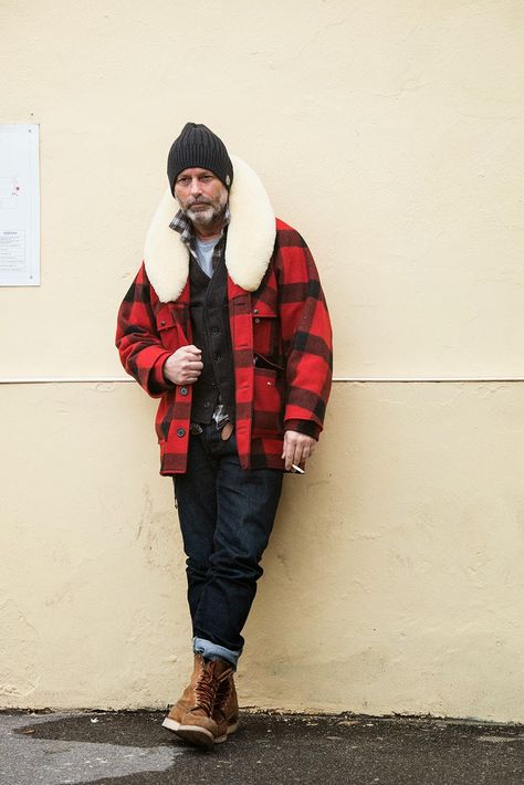 Street style Pitti Uomo 85 Woodsman Style, Lumberjack Style, Hey Boy, Men Streetstyle, Mens Fashion Rugged, Mens Fashion Classy, Pharrell Williams, Mens Style, Plaid Jacket