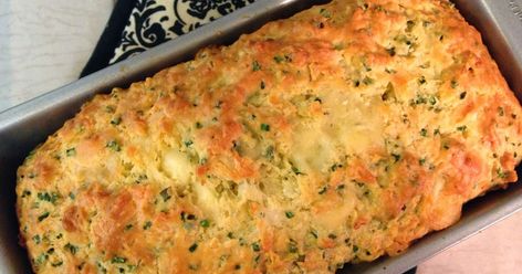 Cheese And Herb Bread, Cheese Quick Bread, Great Harvest Bread, Bread Without Yeast, Banana Bread Loaf, Kitchen Aid Recipes, Bread Dough Recipe, Dorie Greenspan, Savory Cheese