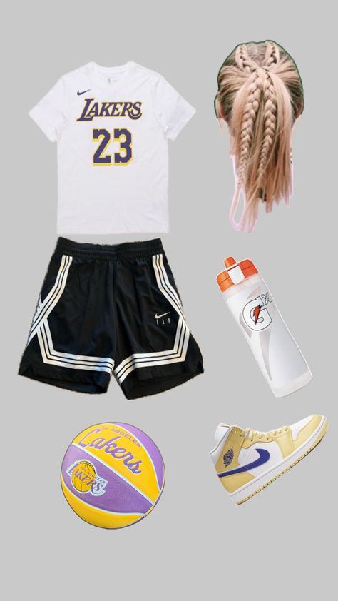 Girls basketball outfits Girls Basketball Practice Outfits, Basketball Fits For Women, Girls Basketball Outfits, Basketball Outfit For Women Practice, Basketball Outfit For Women, Athlete Fits, Basketball Essentials, Basketball Shorts Outfit, Basketball Girls Outfits