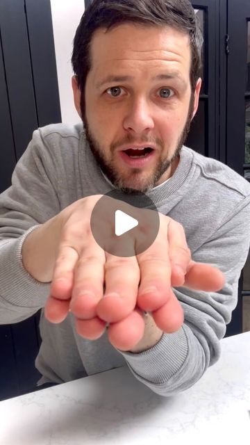 Ash Marlow on Instagram: "This Will Work with ANY Name (Tutorial)   #cardtrick #tutorial #magic #magictrick" Kids Magic Tricks Easy, Diy Magic Tricks, Mind Tricks To Play On People, Cool Tricks To Learn, Kids Magic Tricks, Easy Magic Tricks For Kids, Science Magic Tricks, Magic Tricks For Beginners, Magic Tricks Tutorial