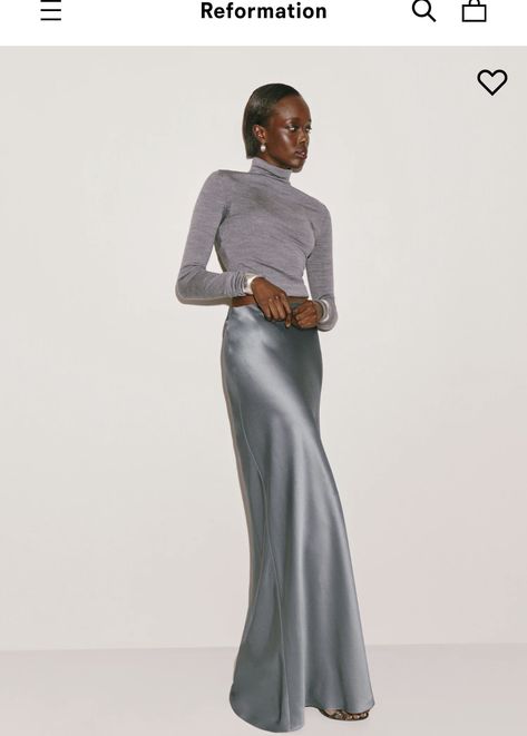 Silk Skirt Outfit, Long Silk Skirt, Satin Skirt Outfit, Silk Maxi Skirt, Maxi Skirt Outfits, Mode Inspo, Satin Skirt, Silk Skirt, Fall Fashion Trends