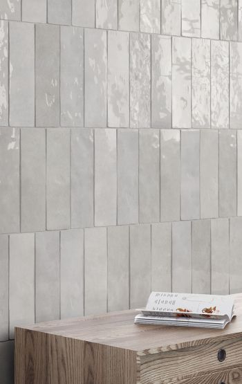 The Tile to Watch: Cloé Ceramic Tile | Bedrosians Tile & Stone Subway Tile Patterns, Tile Layout, Kitchen Backsplash Designs, التصميم الخارجي للمنزل, Bath Tiles, Tile Inspiration, White Tiles, Ceramic Wall Tiles, Küchen Design