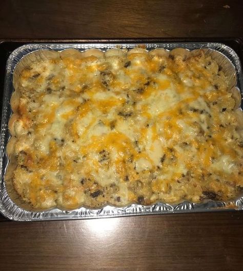 Dusty Old Thing Hamburger Supreme Casserole, Hamburger Casserole, Ground Beef Dishes, Beef Pasta, Beef Casserole Recipes, Hamburger Meat, Hamburger Recipes, Pan Recipes, Favorite Meals