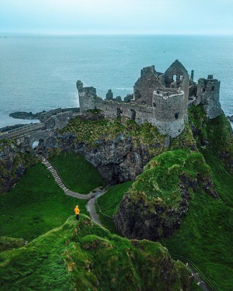 Ireland Road Trip Itinerary, Game Of Thrones Locations, Vacation Games, Ireland Pictures, Ireland Road Trip, Ireland Itinerary, Ireland Landscape, Ireland Vacation, Trip Itinerary