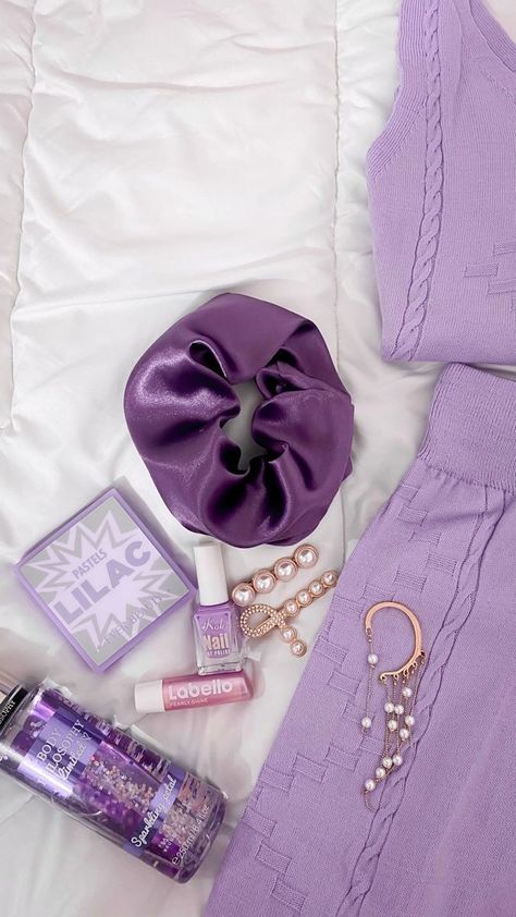 Purple Items, Purple Vibe, Happy Birthday Celebration, Mode Zara, Lavender Aesthetic, Shoes Outfit Fashion, Purple Themes, Purple Girls, Coffee Photography