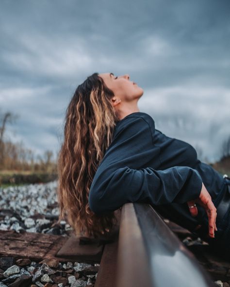 Poses On Railroad Tracks, Railing Photography Poses, Railroad Portrait Photography, Train Line Photography, Railroad Tracks Senior Pictures, Senior Pictures Train Tracks, Senior Railroad Pictures, Rail Road Photo Shoot, Senior Photos Train Tracks