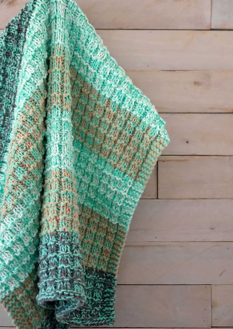 Easy Waffle Knit Throw - Waffle Knit Blanket Pattern, Knitted Throw Patterns, Waffles Easy, Throw Blanket Pattern, Beginner Knitting Patterns, Loom Knitting Patterns, Waffle Stitch, Knit Throw, Quick Knits