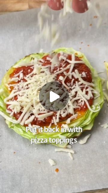 Keto | Low Carb on Instagram: "Eat these Personal Cabbage Pizzas 🍕😋🙌 To make it: Slice a cabbage into 1 inch thick steaks. Coat each side with olive oil & top with Italian seasonings. Bake @ 425F for 20-25 mins (until golden). Take them out, add your favorite pizza toppings and put it back in until the cheese is bubbly. This recipe is super easy and a delicious way to make a healthier version of pizza crust with more veggies 👌 . #keto #snacks #lowcarb #ketone #lowcarbketo #lowcarbbread #lowc Cabbage Pizza Recipe, Cabbage Pizza, Italian Seasonings, Low Carb Meal Prep, More Veggies, Roasted Cabbage, Health Dinner, Health Dinner Recipes, High Protein Low Carb