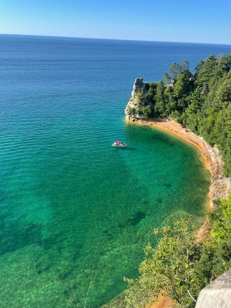 very pretty water and scenery
blue and clear water Northern Michigan Aesthetic, Michigan Aesthetic, Pictured Rocks Michigan, Michigan Landscape, Michigan Nature, Pictured Rocks, Dutch Braid Hairstyles, Pretty Aesthetic, Aesthetic Nature