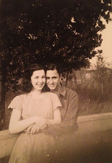 Southern Romance, Old Fashioned Love, Old Portraits, Vintage Brides, Vintage Couples, Vintage Romance, Old Love, Vintage Life, Vintage Bride