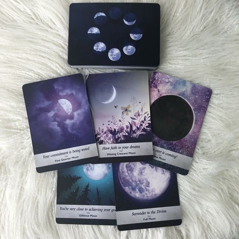 Moonology Oracle Cards, Tarot Cards Decks Beautiful, Sun And Moon Tarot, Tarot Magic, Oracle Card Reading, Oracle Tarot, 카드 디자인, Tarot Learning, Oracle Deck