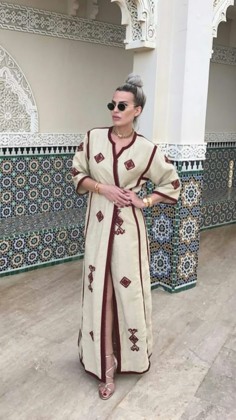 Moroccan Kimono, Kimono Hijab, Moroccan Outfit, Moroccan Clothes, Morrocan Fashion, Estilo Hijab, Kimono Kaftan, Moroccan Clothing, Mode Kimono