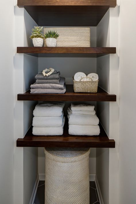 Photography: http://www.erichausman.com | Read More: https://www.stylemepretty.com/vault/image/5952432 Regal Bad, Rustic Bathroom Shelves, Bathroom Retreat, Bathroom Organization Diy, Bathroom Closet, Bathroom Storage Shelves, Master Bath Remodel, Trendy Bathroom, Interior Modern