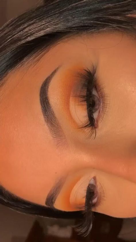 Makeup For Baseball Game, Lash Book, Stile Kendall Jenner, Orange Makeup, Prom Eye Makeup, Sunset Vibes, Eye Makeup Pictures, Eye Makeup Steps, Pinterest Makeup