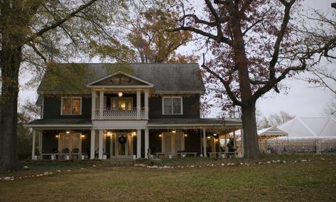 Stay on a Farm in North Carolina...here's a round-up from @Patricia Nickens Derryberry North Carolina that includes @Matty Chuah Inn at Celebrity Dairy Victorian Farmhouse Plans, 1960s Home Decor, Gingerbread Trim, Victorian House Plans, 1960s Home, Victorian Style Homes, Victorian Farmhouse, North Carolina Homes, Farm Stay