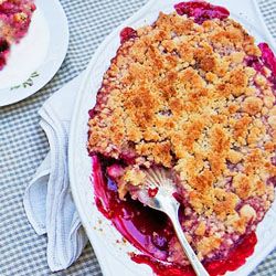 Fresh Raspberry Cobbler--It's berry season again. Rasberry Cobbler, Raspberry Cobbler, Rhubarb Cobbler, Black Raspberries, Raspberry Crumble, Celebrity Recipes, Berry Cobbler, Fruit Cobbler, Raspberry Recipes