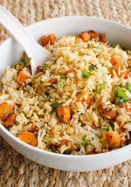 Paprika Rice, Butternut Squash Rice, Thai Fried Rice, Sw Recipes, Roasted Red Pepper Sauce, Feta Chicken, Speed Foods, Butternut Squash Recipes, Syn Free