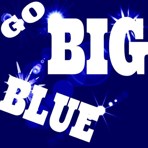 Go big blue Kentucky Wildcats Logo, Kentucky Wildcats Football, University Of Ky, Kentucky Football, Kentucky Wildcats Basketball, Kentucky Sports, Wildcats Basketball, Kentucky Girl, Big Blue Nation